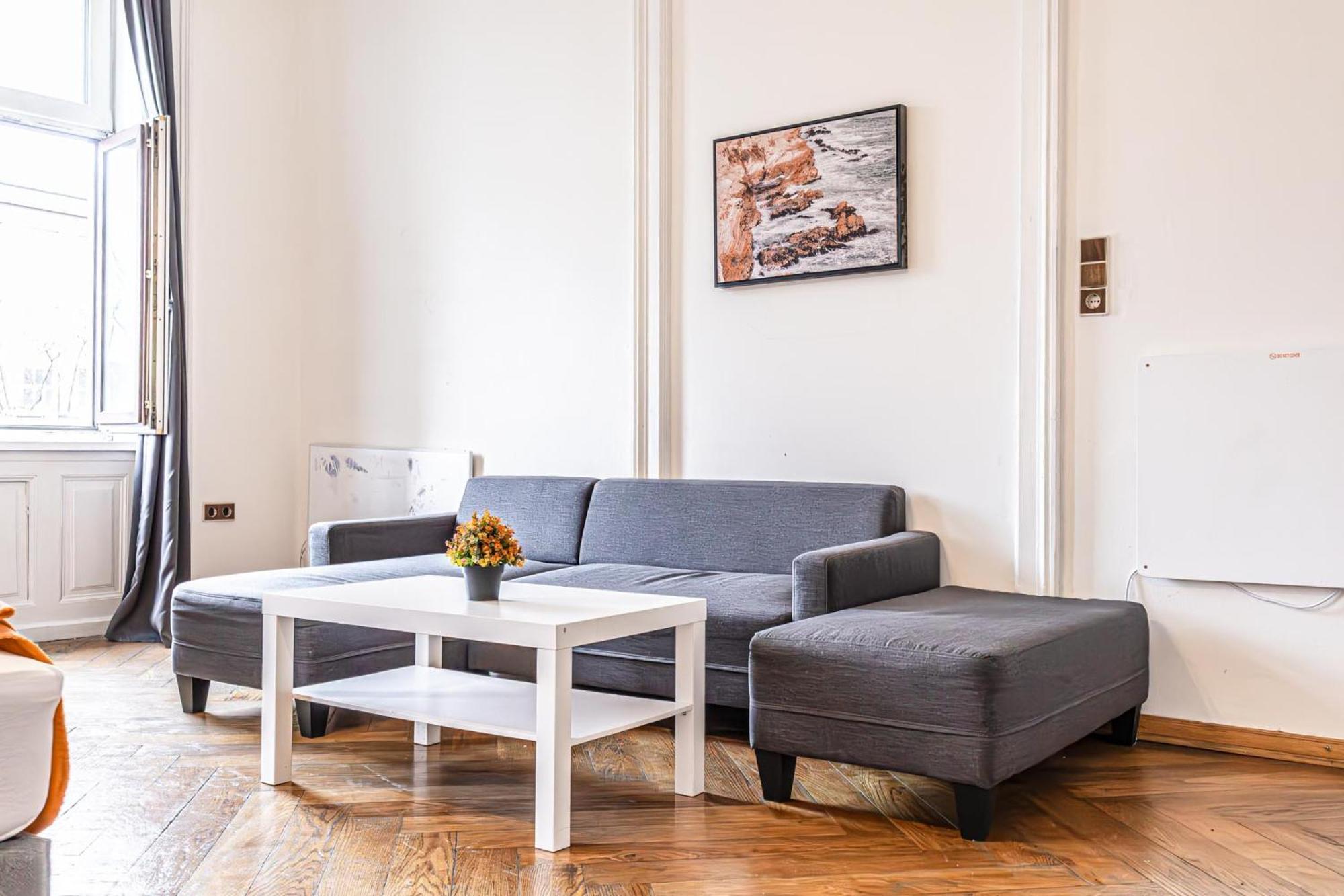 Apartament Gorgeous 1br Near Akh Hospital Viena