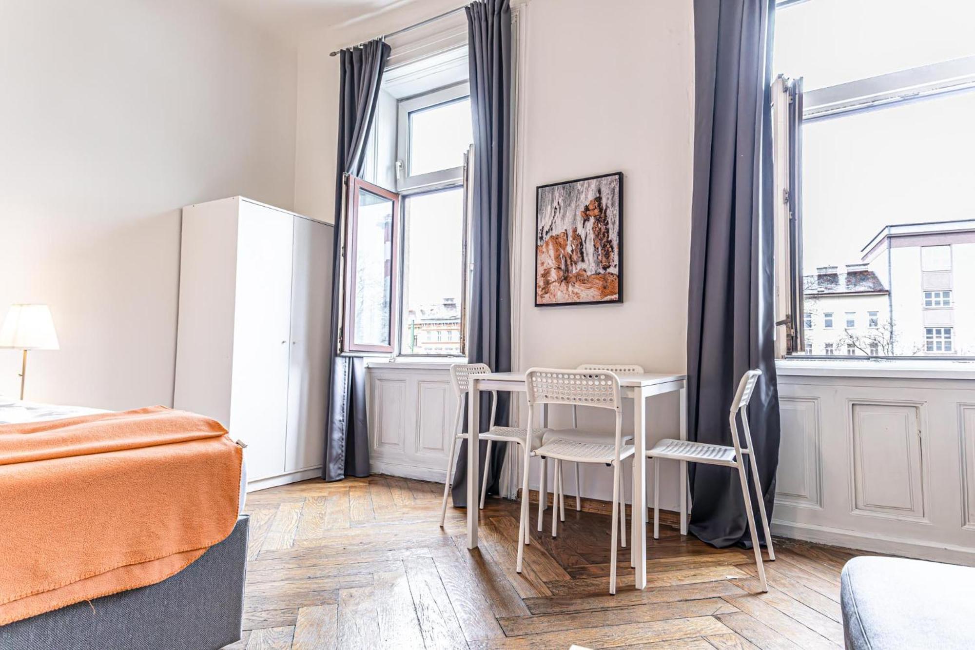 Apartament Gorgeous 1br Near Akh Hospital Viena